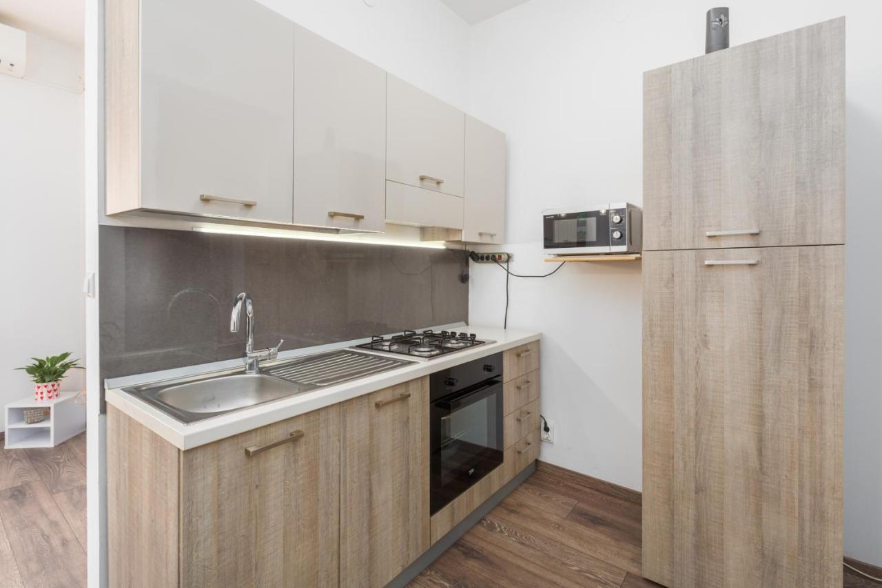 Apartment Caterina โรวีน ภายนอก รูปภาพ