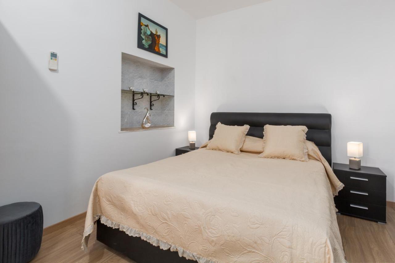 Apartment Caterina โรวีน ภายนอก รูปภาพ